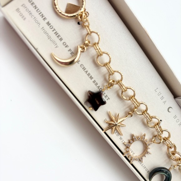 Luna Norte Charm Bracelet Celestial Sun Moon Star Gold Tone Toggle Clasp - Picture 1 of 7